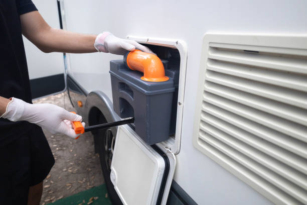Best Portable restroom trailer rental  in Jacksonvle, IL